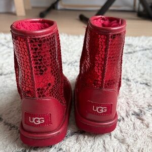 UGG classic boots - toddler size 11 - red hearts